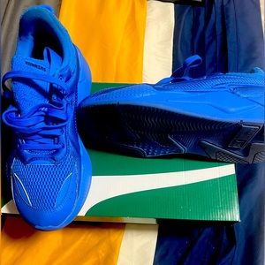Royal blue puma size 10, worn maybe five times, Box in fair condition.